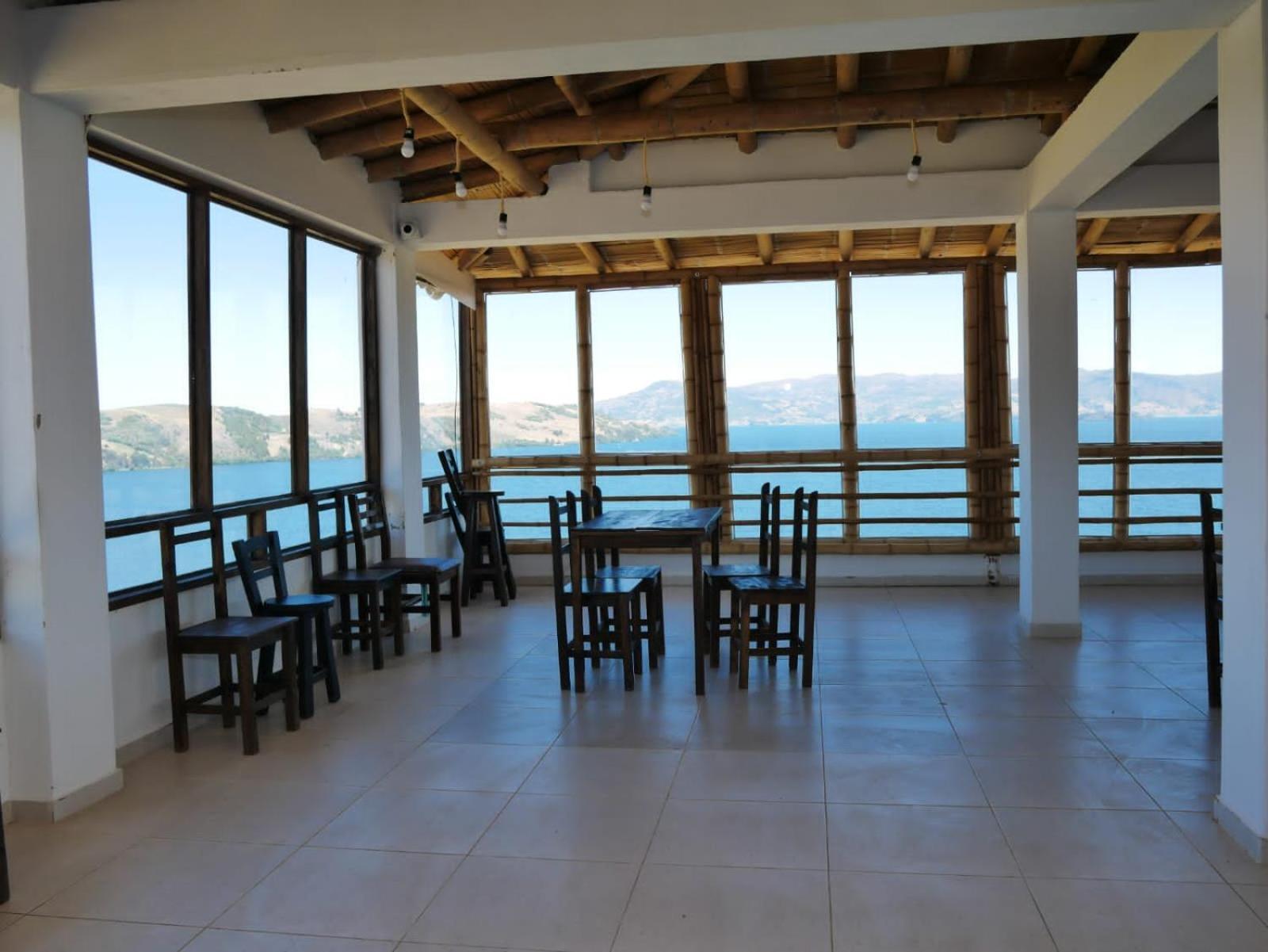 Hotel Tota Eliseo Playa Blanca Lago De 토타 외부 사진