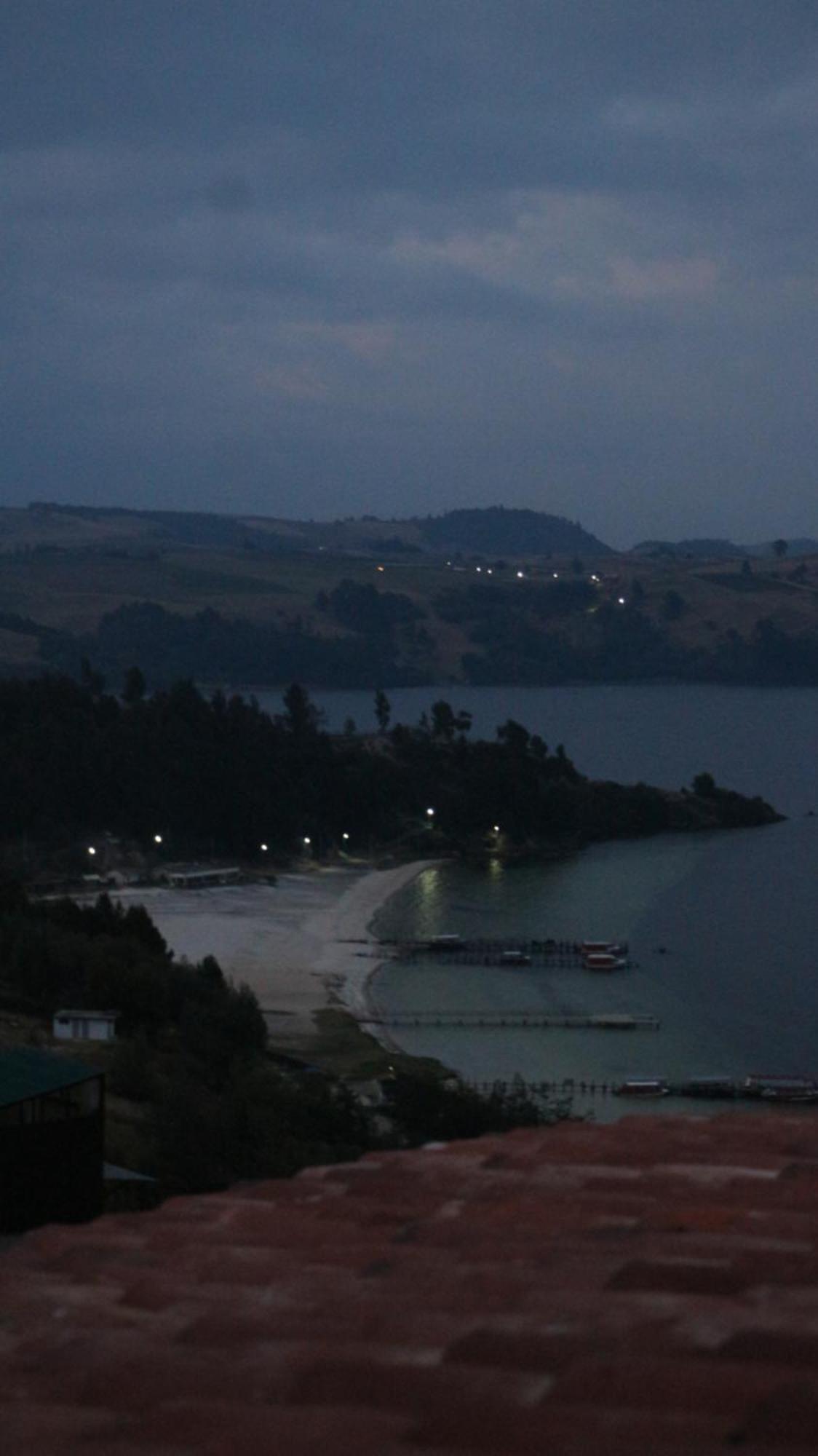 Hotel Tota Eliseo Playa Blanca Lago De 토타 외부 사진