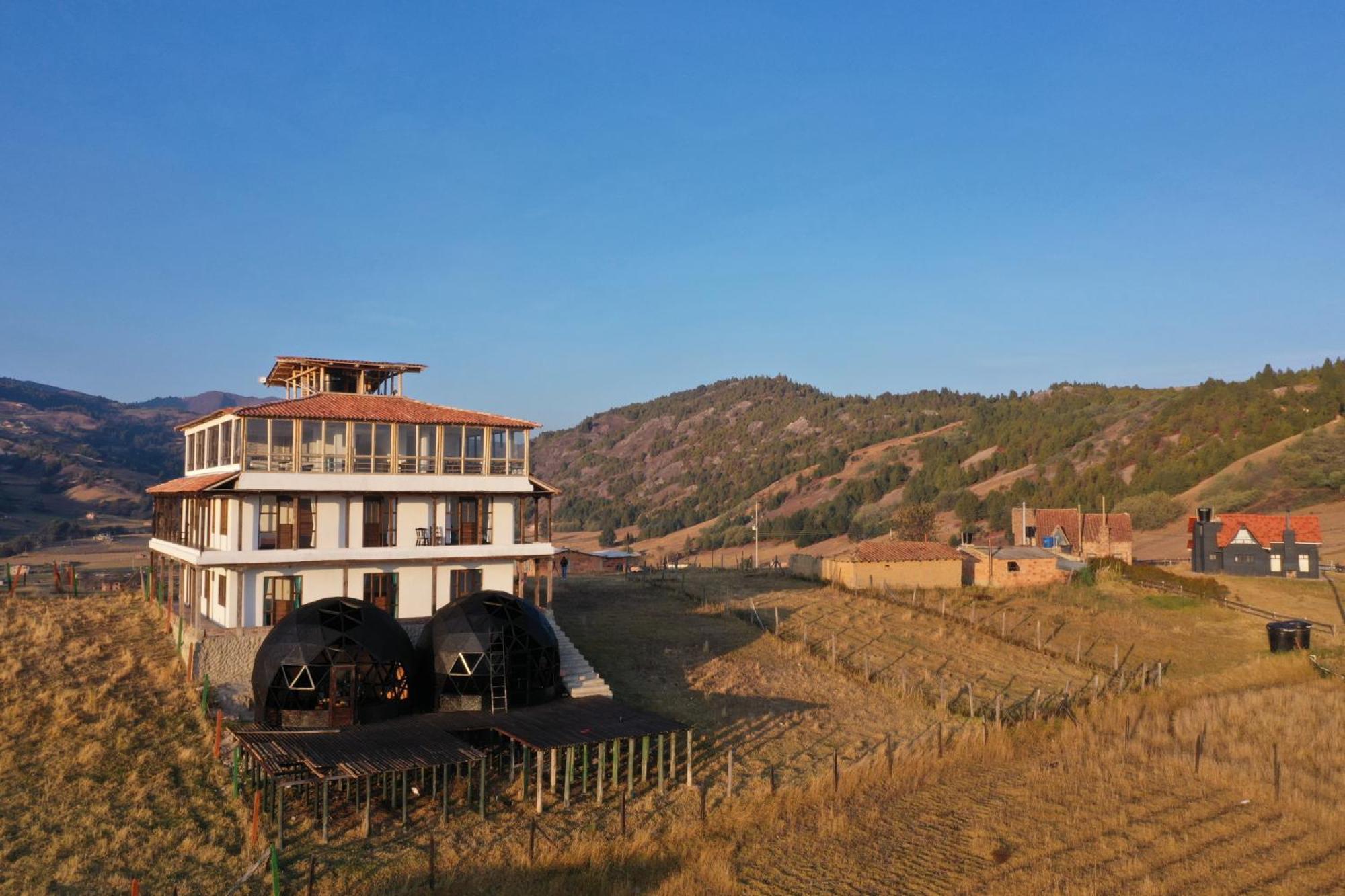 Hotel Tota Eliseo Playa Blanca Lago De 토타 외부 사진